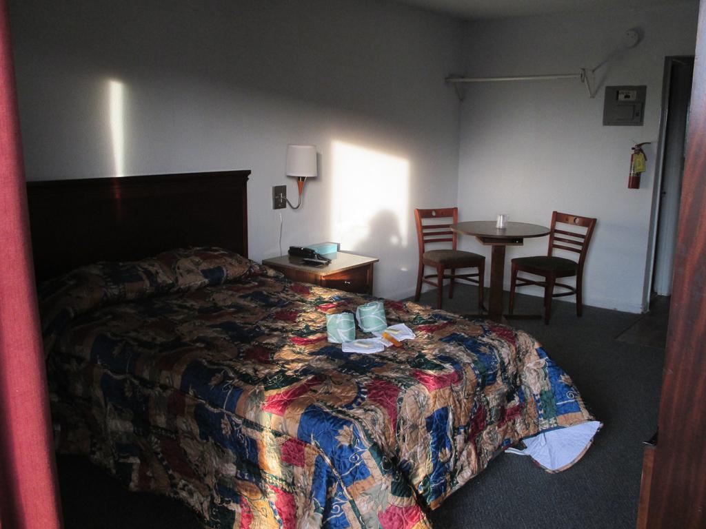 Budgetel Inn And Suites Atlanta Bilik gambar